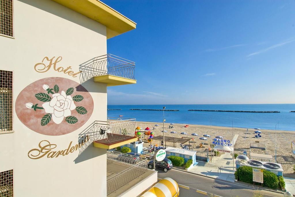 Hotel Gardenia 벨레지아아지마리나 외부 사진